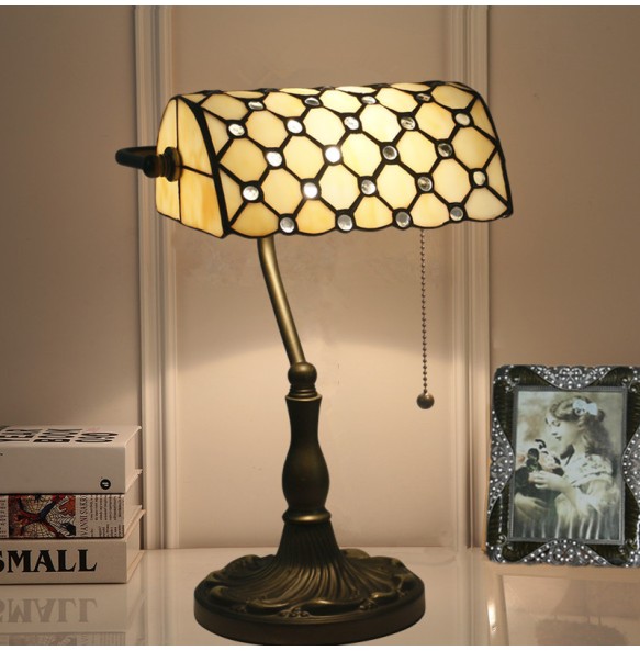 European retro office lamp desk lamp study children's reading lamp glass Tiffany Table Lamp