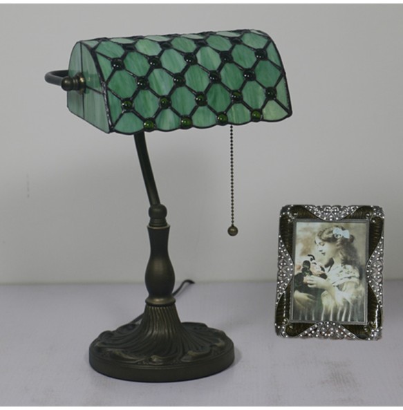 European retro office lamp desk lamp study children's reading lamp glass Tiffany Table Lamp