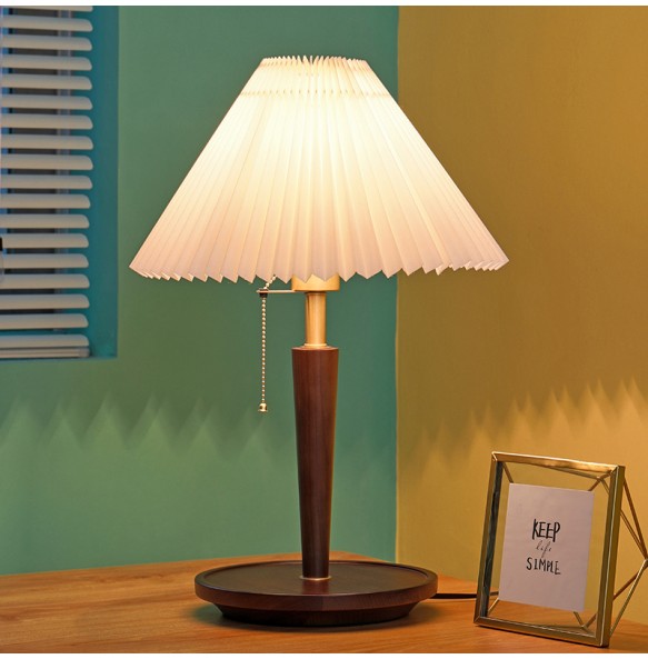 2024 New Nordic Bedside Table lamp Solid Wood Bedroom Dining Table Retro Creative Japanese Pleated Table lamp Living Room Bedroom Hall