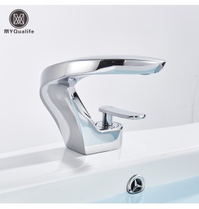 Bathroom Sink Mixer Faucet Single Lever Deck Mounted Brass Hot and Cold Basin Taps Brushed Nickel