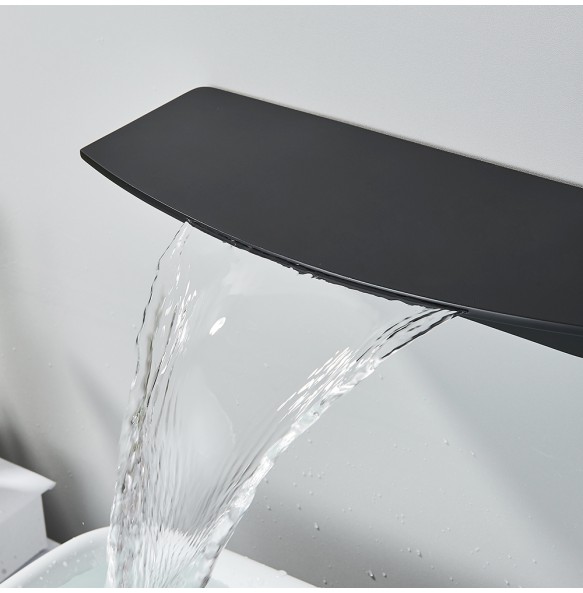 Matte Black Waterfall Bathtub Faucet One Handle In-wall Spout Tub Hot&Cold water Mixer Tap Handshower Widespread Bathtub Tap