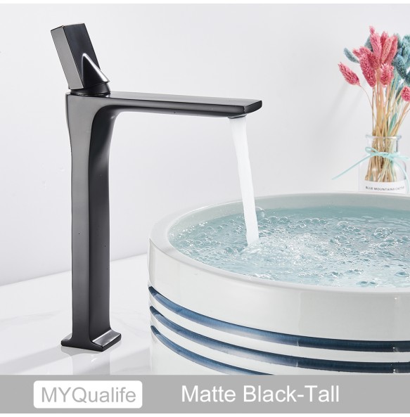 2024 New Black Hot Cold Basin Faucet Deck Mounted Square Brass Bathroom Mixers Single Handle White Vanity Sink Mixer Faucet Basin Tap