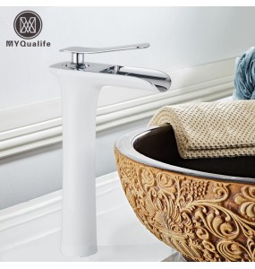 Luxurious Bathroom Basin Faucet Brass Deck Mounted White Mixer Taps Single Handle Hot Cold Water Mixer Tap