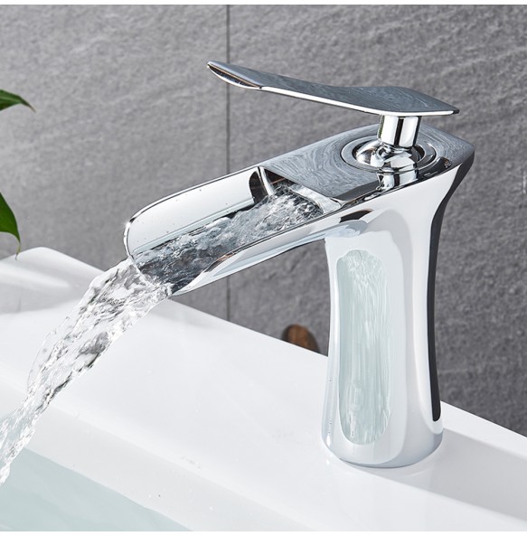 Luxurious Bathroom Basin Faucet Brass Deck Mounted White Mixer Taps Single Handle Hot Cold Water Mixer Tap