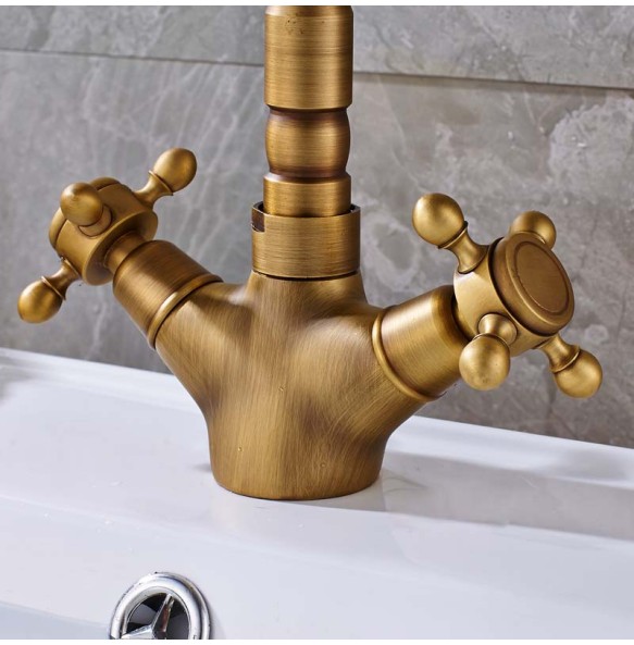 2024 New Dual Handle Swivel Bathroom Kitchen Sink Faucet Antique Brass Mixer Tap with Hot and Cold Water Deck Mounted