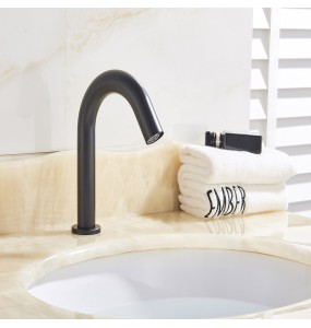 Black Sensor Faucet Bathroom Sink Deck Mount Hot And Cold Automatic Basin Faucet Battery Powered Water Saving Tap