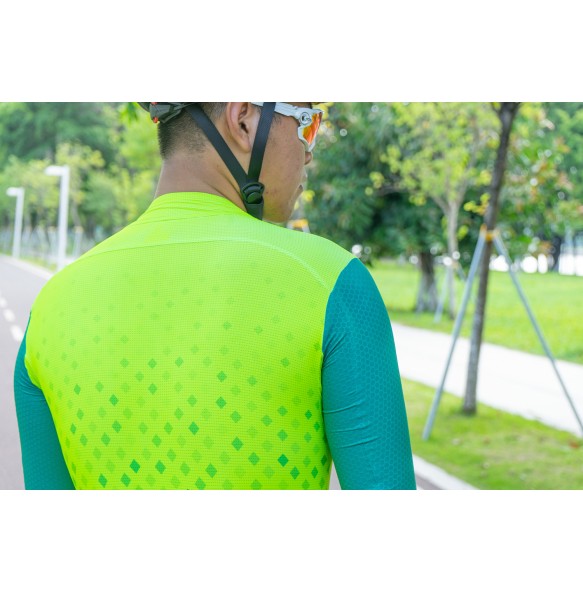 DAREVIE Cycling Jersey Bamboo Charcoal Fiber Man Cycling Jersey Breathable Soft Light Non-Slip Road MTB Road Cycling Clothes